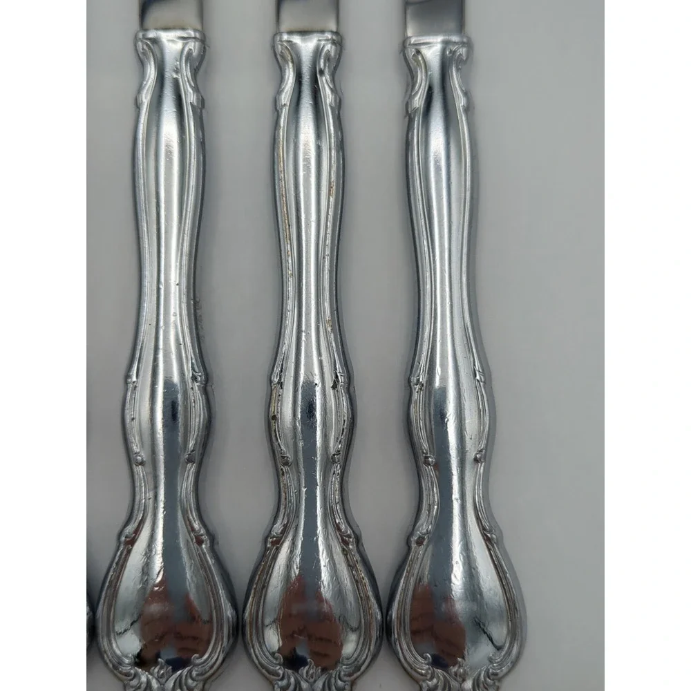 Carvel Hall Stainless Steel Steak‎ Knives 6 Beautiful Ones & 1 Ugly One Set Of 7